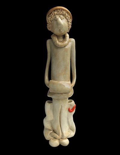 Sculpture - personnage naïf - céramique - émail - nike - Orange